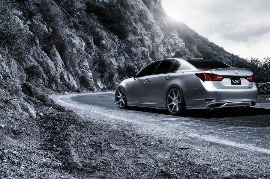  Lexus GS350 F-Sport Supercharged 2013 года  (фото 2 из 3)